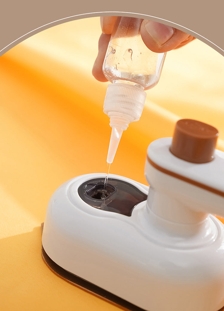 Mini Garment Steamer – Hushålls Ång- och Strykjärn i Vit och Mörkgrön
